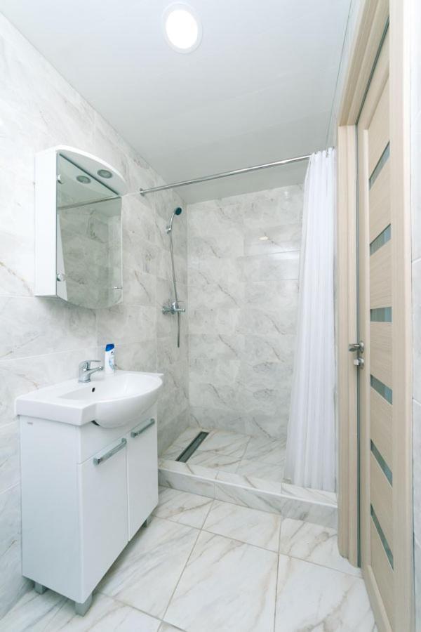 Апартаменты Cozy Smarthouse Киев Экстерьер фото